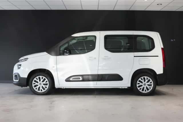 Citroën Berlingo (2022) thumbnail 2