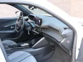 Peugeot 2008 (2025) thumbnail 5