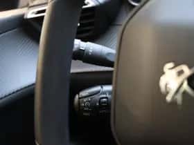 Peugeot 208 (2022) thumbnail 23