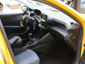 Peugeot 208 (2022) thumbnail 5