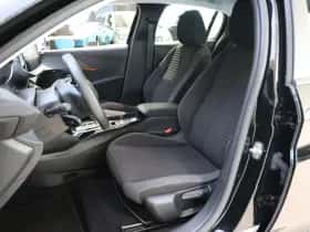 Peugeot e-208 (2023) thumbnail 12