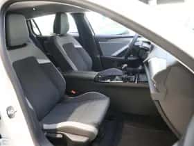 Opel Astra (2025) thumbnail 10