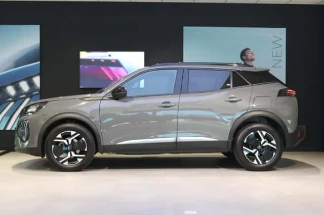 Peugeot 2008 (2025) thumbnail 2