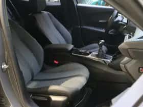 Peugeot 2008 (2025) thumbnail 12