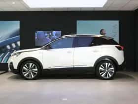 Peugeot 3008 (2019) thumbnail 2