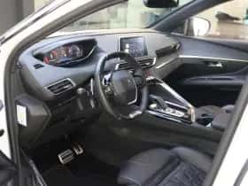 Peugeot 3008 (2019) thumbnail 15