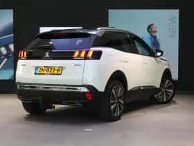 Peugeot 3008 (2019) thumbnail 3