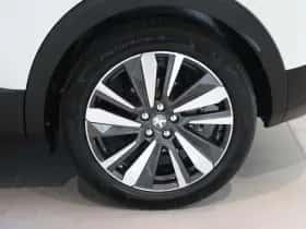 Peugeot 3008 (2019) thumbnail 25
