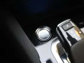 Peugeot 3008 (2019) thumbnail 43