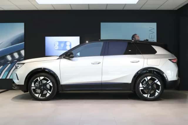 Opel Grandland (2026) thumbnail 2