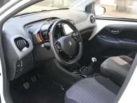 Peugeot 108 (2021) thumbnail 13