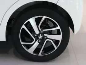 Peugeot 108 (2021) thumbnail 20