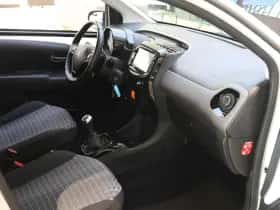 Peugeot 108 (2021) thumbnail 5