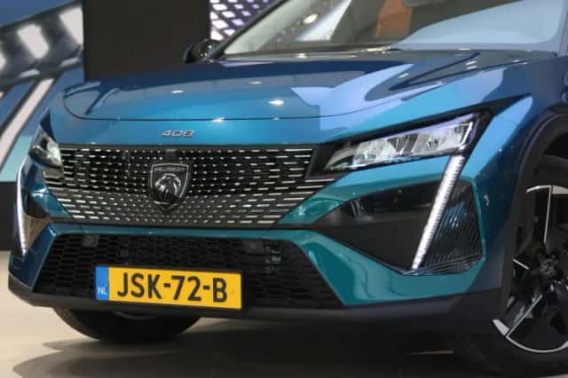 Peugeot 408 (2025) thumbnail 6