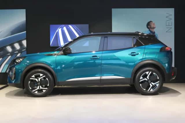 Peugeot 2008 (2025) thumbnail 2