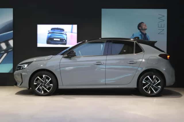 Opel Corsa (2025) thumbnail 2