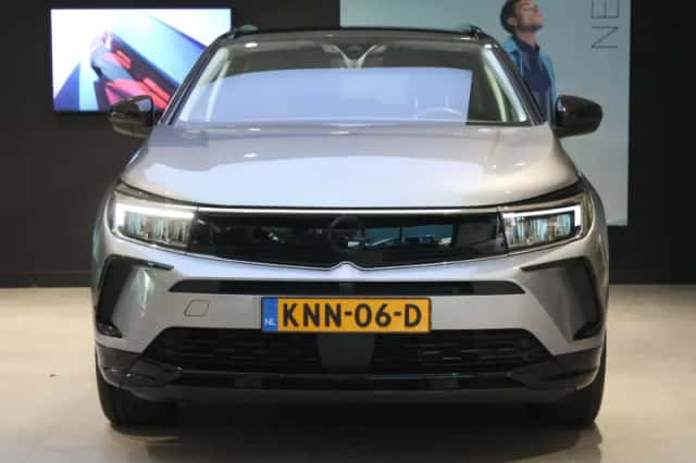 Opel Grandland (2023) thumbnail 6