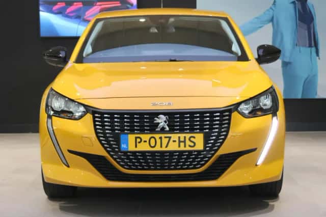 Peugeot 208 (2022) thumbnail 5
