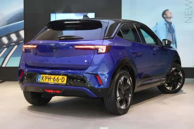 Opel Mokka-e (2025) thumbnail 3