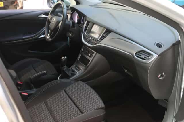 Opel Astra (2019) thumbnail 5