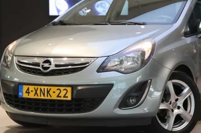 Opel Corsa (2014) thumbnail 6