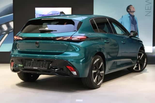 Peugeot e-308 (2026) thumbnail 3