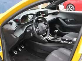 Peugeot 208 (2021) thumbnail 11