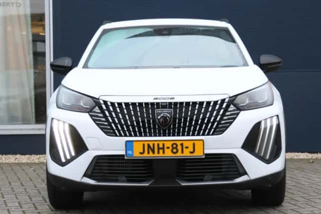 Peugeot 2008 (2025) thumbnail 3