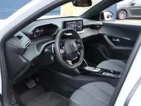 Peugeot 2008 (2025) thumbnail 10