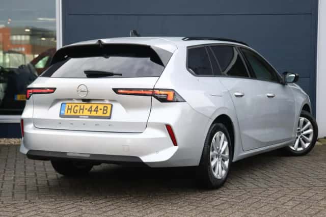 Opel Astra (2025) thumbnail 3