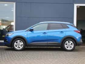 Opel Grandland X (2019) thumbnail 2