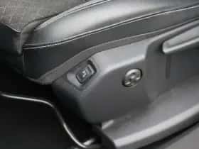 Opel Grandland X (2019) thumbnail 11