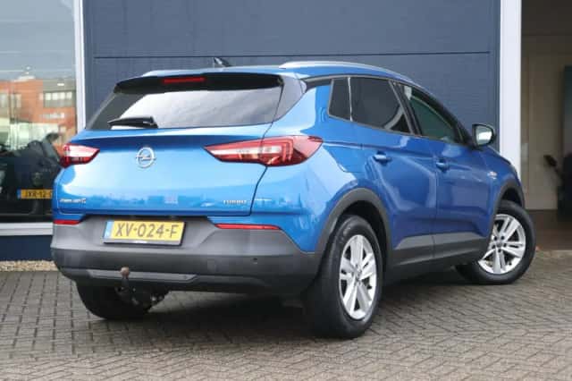 Opel Grandland X (2019) thumbnail 3