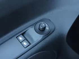 Opel Combo (2019) thumbnail 23