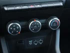 Renault Clio (2021) thumbnail 31