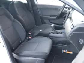 Renault Clio (2021) thumbnail 9
