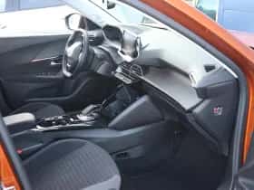 Peugeot e-2008 (2021) thumbnail 9