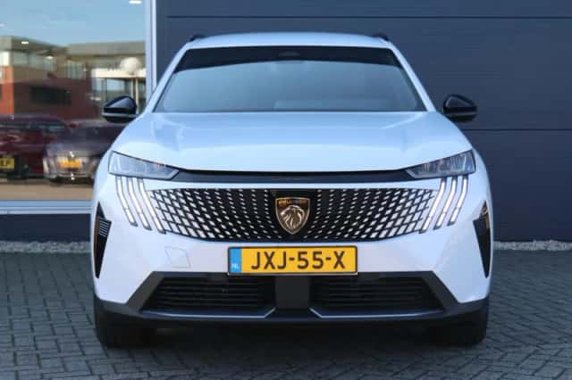 Peugeot 5008 (2025) thumbnail 4