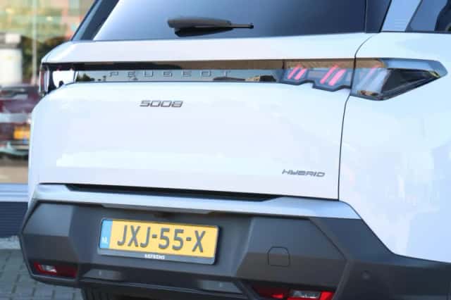 Peugeot 5008 (2025) thumbnail 6