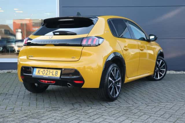 Peugeot 208 (2021) thumbnail 3