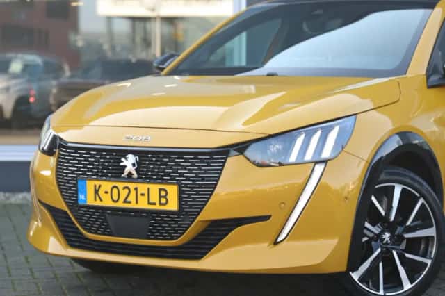 Peugeot 208 (2021) thumbnail 5
