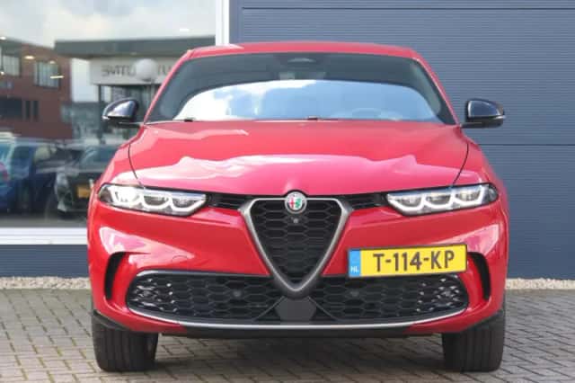 Alfa Romeo Tonale (2023) thumbnail 4