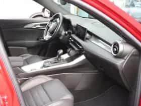 Alfa Romeo Tonale (2023) thumbnail 8