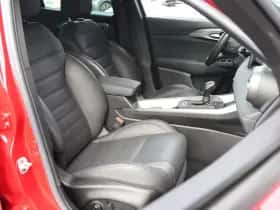 Alfa Romeo Tonale (2023) thumbnail 9