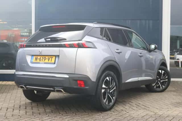 Peugeot 2008 (2022) thumbnail 3