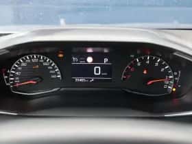 Peugeot 2008 (2022) thumbnail 25