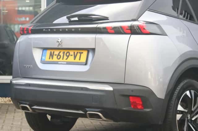 Peugeot 2008 (2022) thumbnail 6