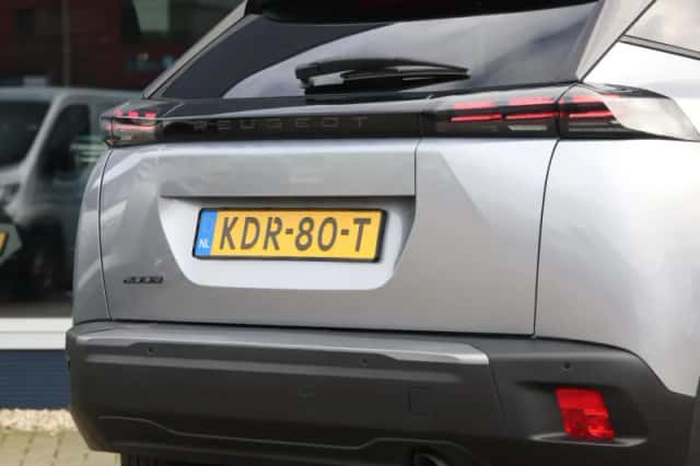 Peugeot 2008 (2025) thumbnail 6