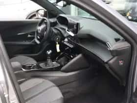 Peugeot 2008 (2025) thumbnail 8