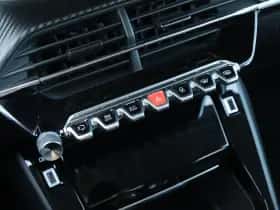 Peugeot 208 (2021) thumbnail 34